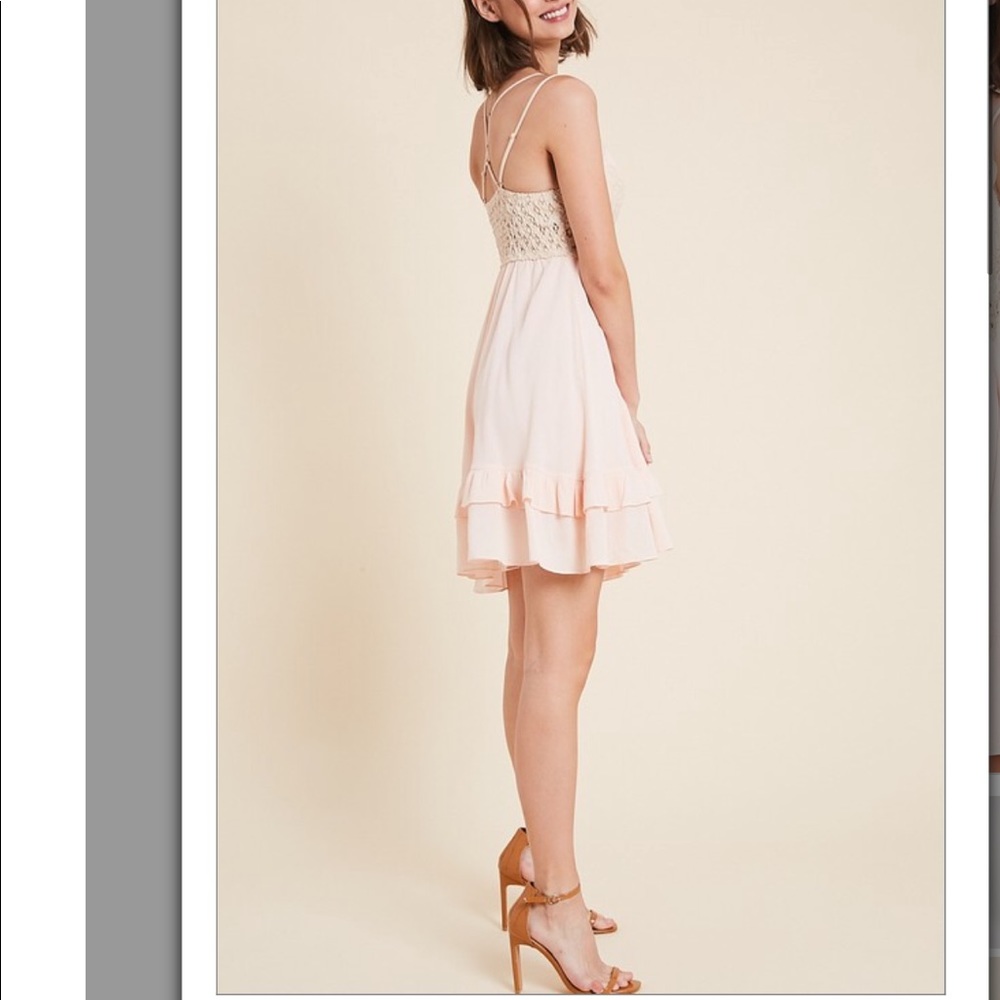 Black & Blush Scallop lace dress - Picture 3 of 8